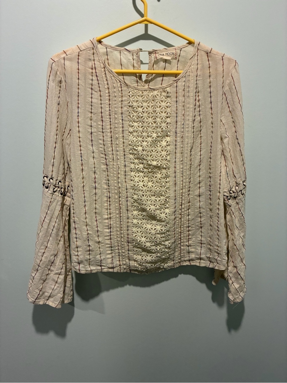 Luna Moon Linen Blend  Cream Crochet-Front Long Lace Sleeve Blouse Size Medium